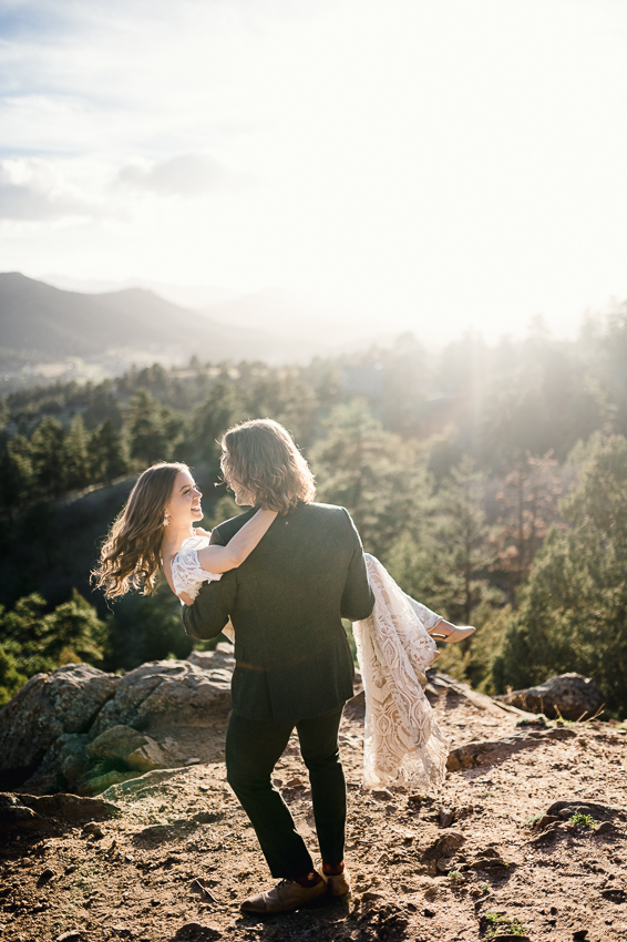 Bride and groom elope at Mt. Falcon in Evergreen Colorado