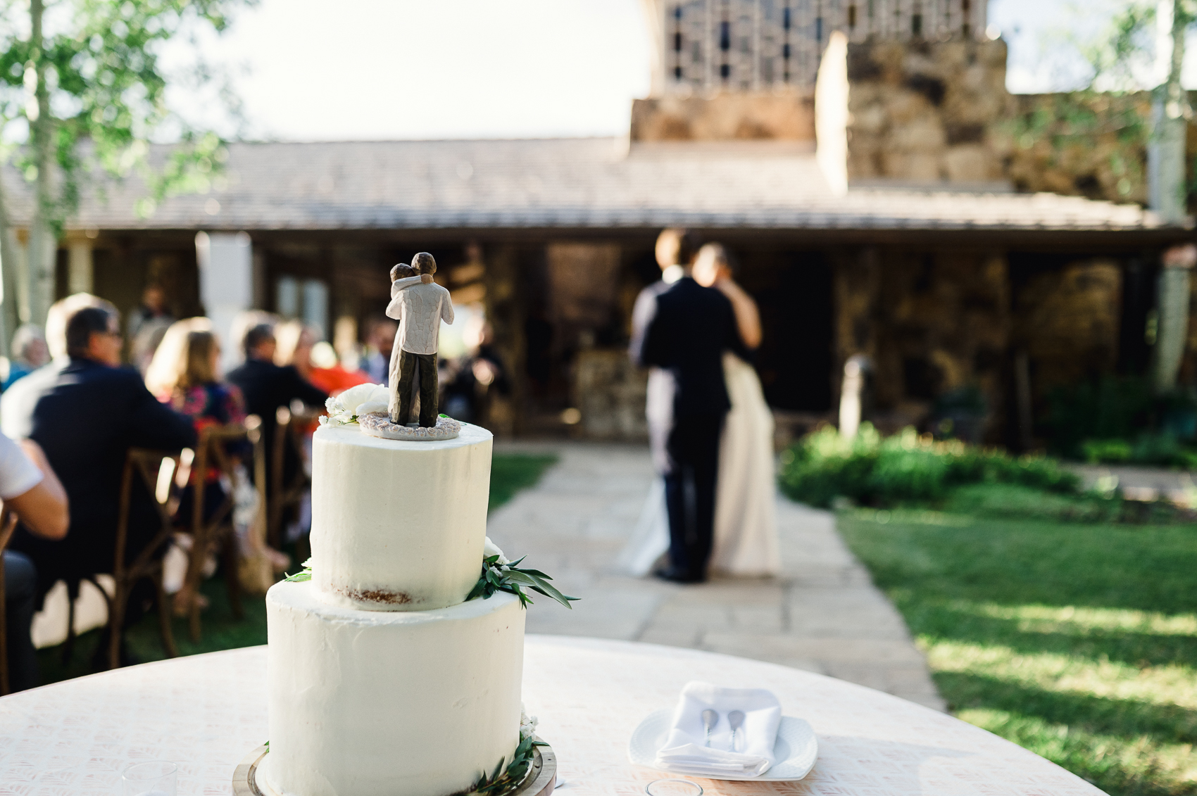 Aspen chapel wedding by colorado wedding photographers aspen elopement